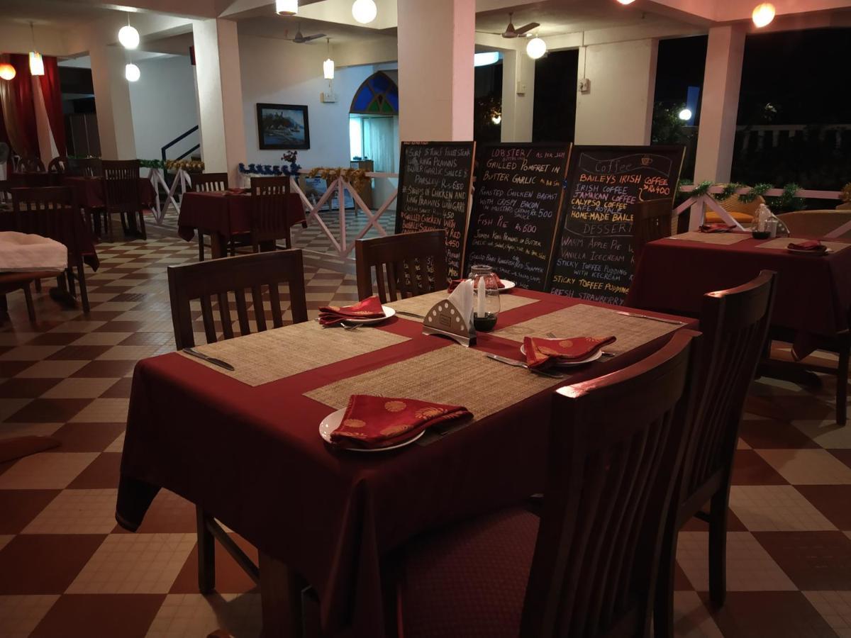 Bluesea Beach Resort Candolim Esterno foto
