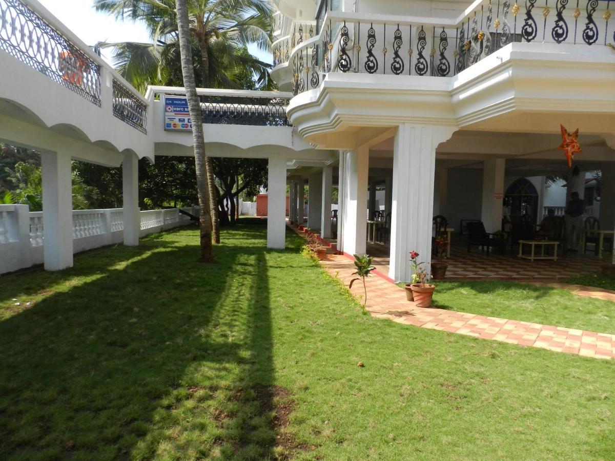 Bluesea Beach Resort Candolim Esterno foto