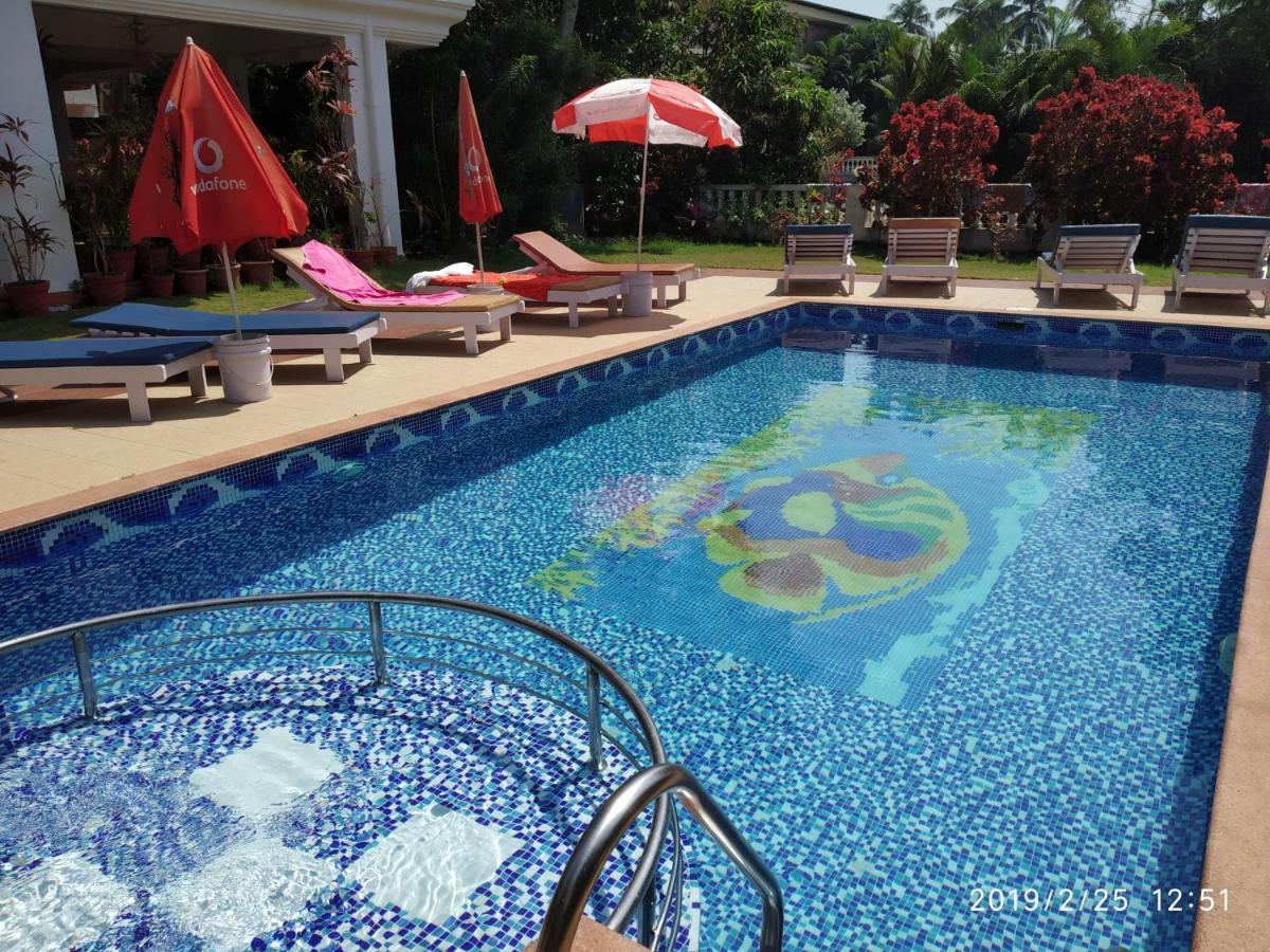 Bluesea Beach Resort Candolim Esterno foto